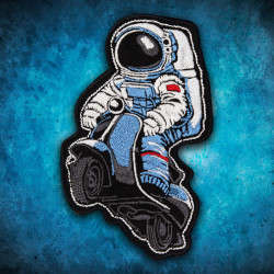 Toppa termoadesiva / velcro ricamata spazio astronauta sulla bici